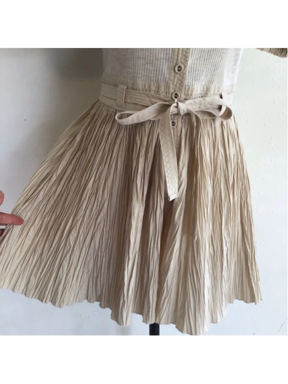 Ulla Johnson Women Elegant Beige Pleated Romper with Puff Sleeves Size 4 - Picture 7 of 15